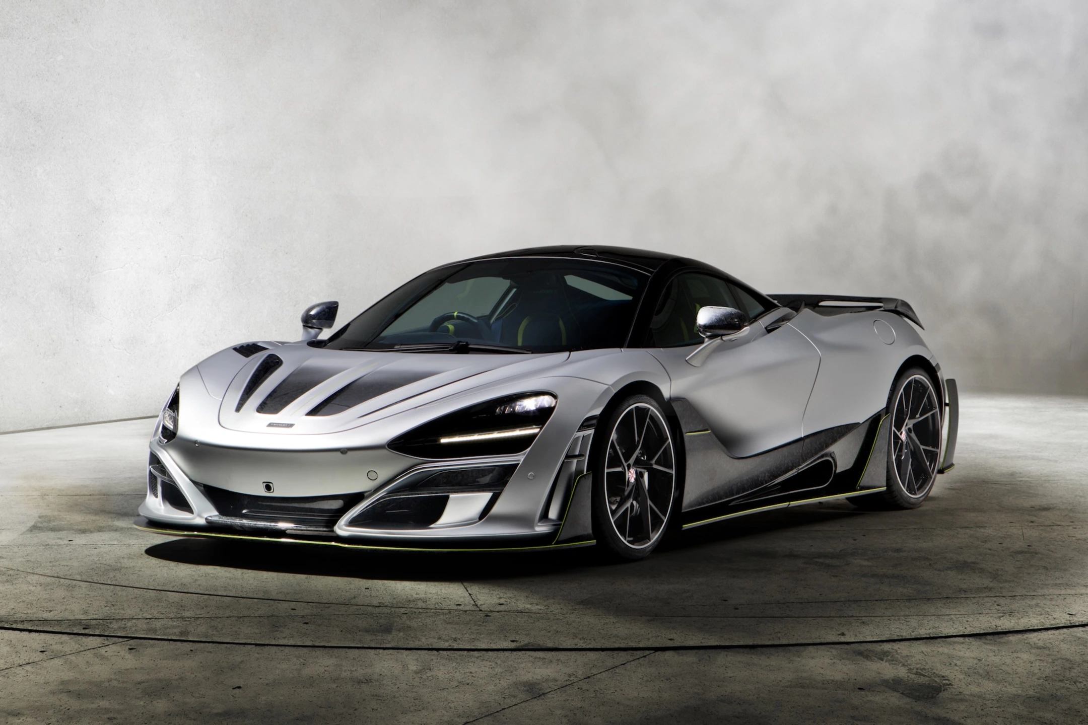 6818c186b53bf8d6c75d1530_McLaren720S-Gallery-004