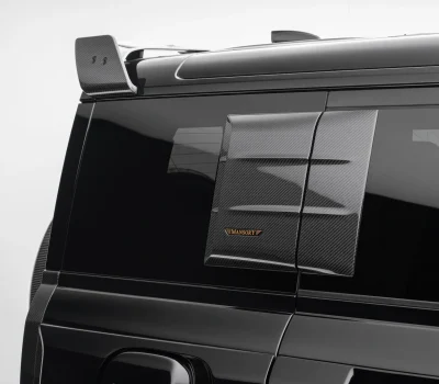 6818be8aabd99188df7e67ab_Defender110-Fullscreen_gallery_slider-002