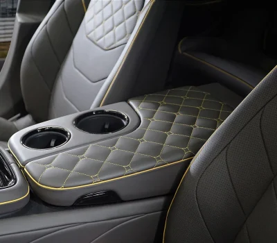 6818c330633e4fc3f0d403e4_Porsche20Panamera-Gallery-005